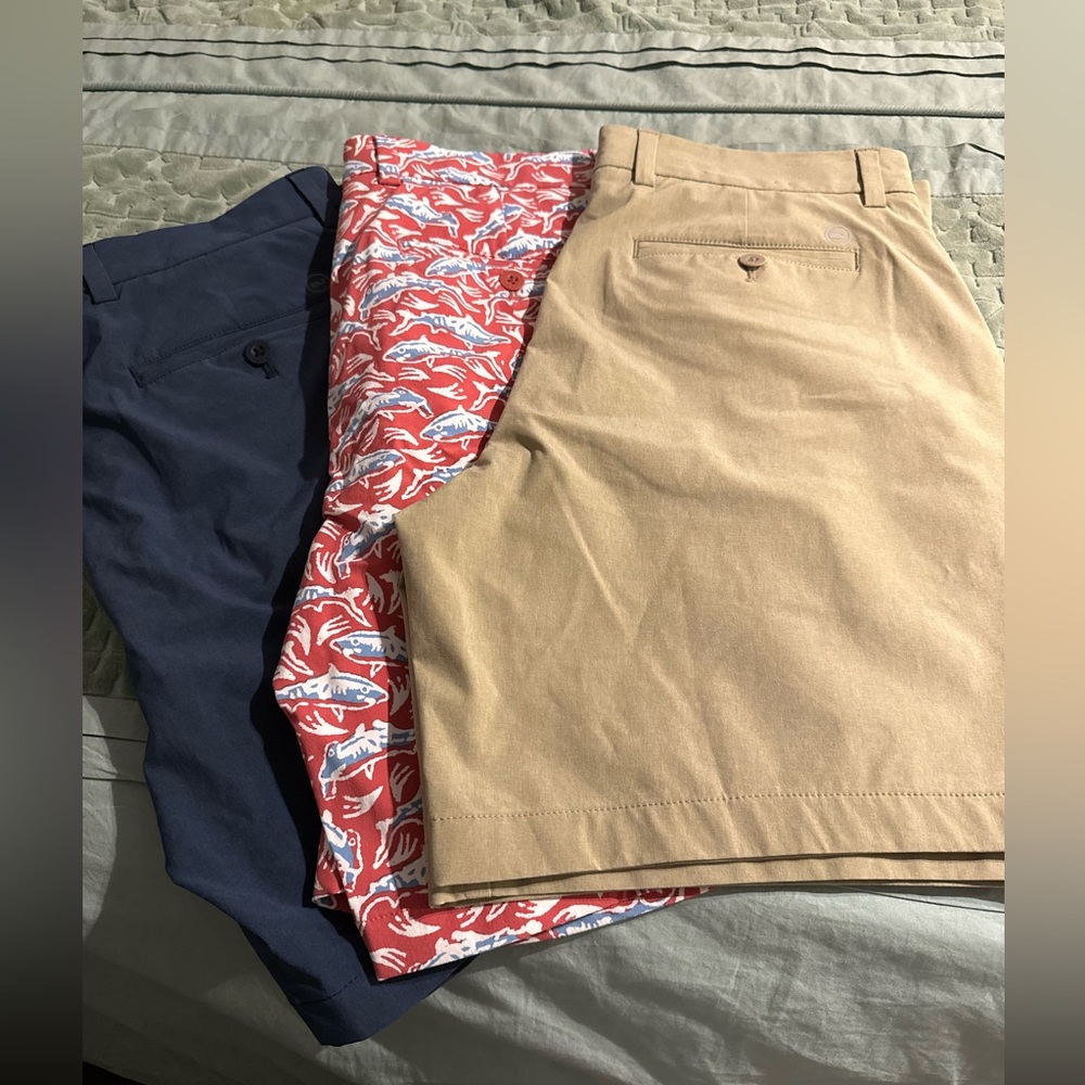 Vineyard vines shorts